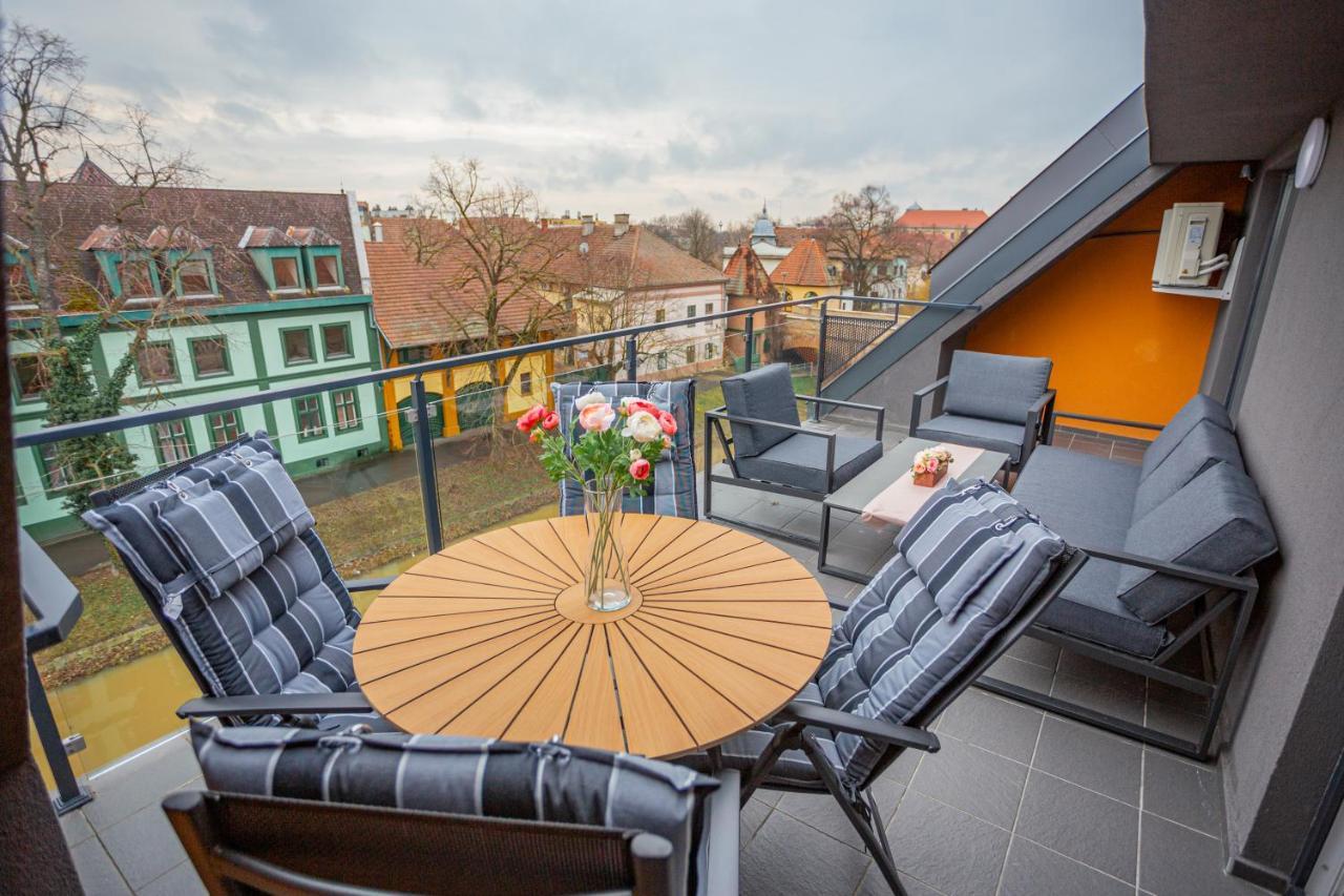 Viktoria Apartman Дьюла Экстерьер фото